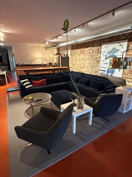 More Photos Of 28 N Lexington Ave, Asheville Storefront Retail Residential For Sale