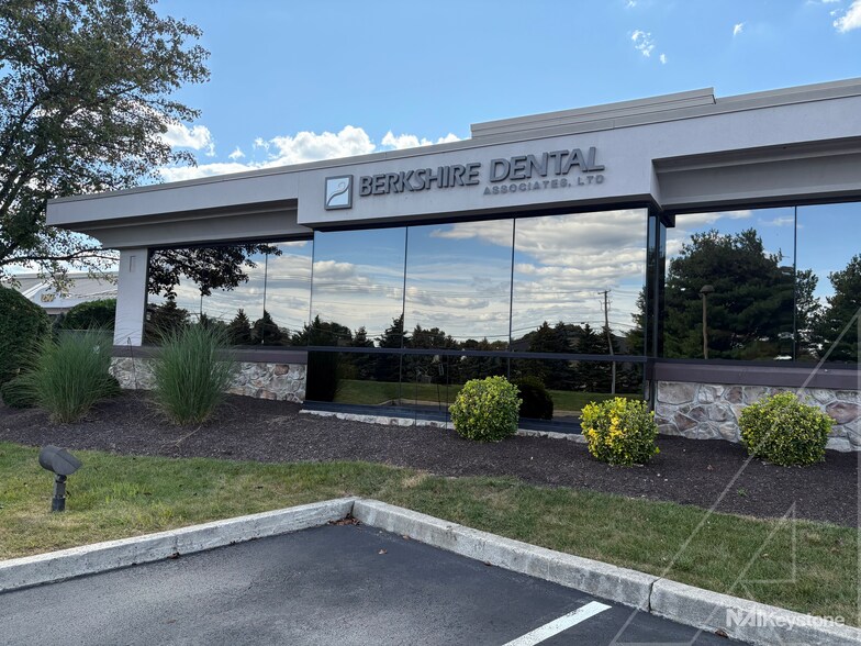 More Photos Of 1260 Broadcasting Rd, Wyomissing Medical For Lease