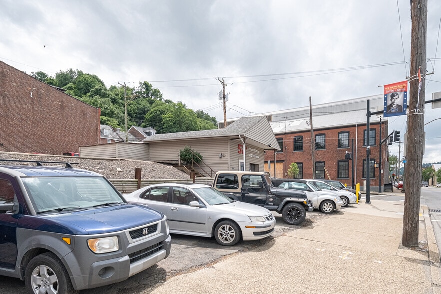 More Photos Of 5700 Butler St, Pittsburgh Auto Dealership For Sale