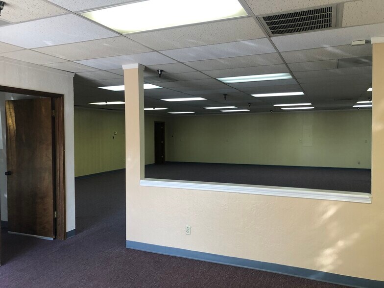 More Photos Of 4274 N Blackstone Ave, Fresno Office For Sale