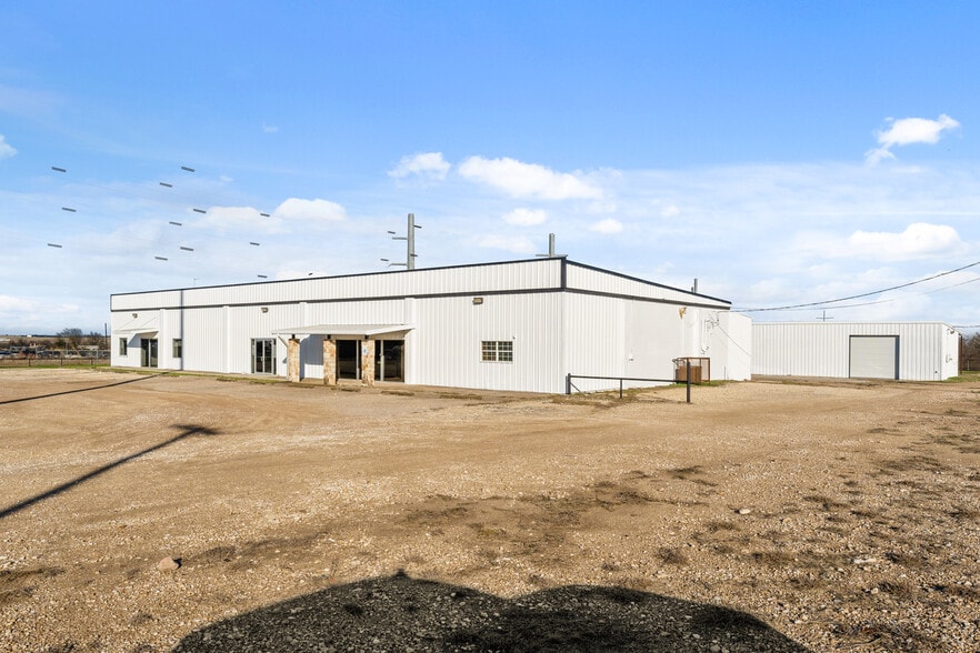 More Photos Of 3509 N 3rd St, Temple Warehouse For Sale