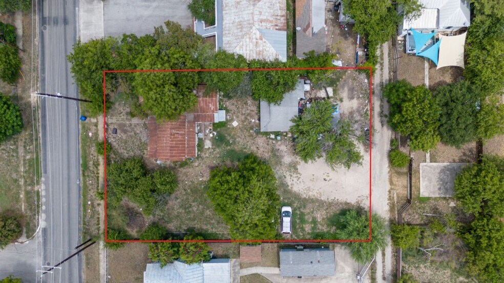 More Photos Of 1622 N Pine St, San Antonio Specialty For Sale