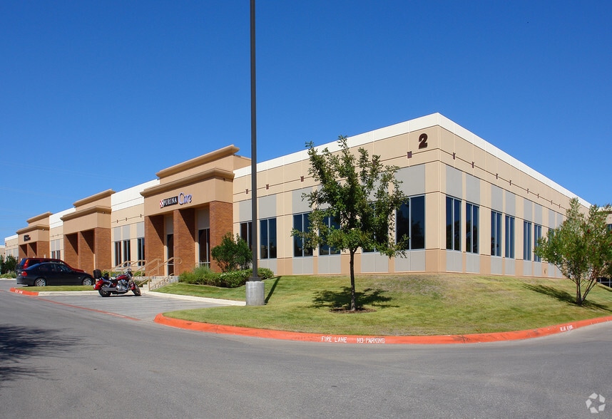 More Photos Of 607 E Sonterra Blvd, San Antonio Unknown For Lease