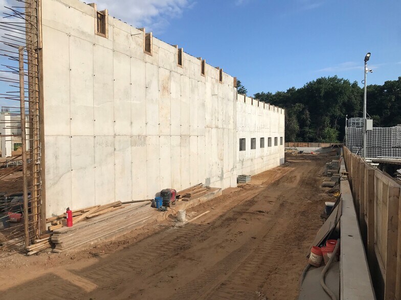 More Photos Of 2807 Arthur Kill Rd, Staten Island Warehouse For Sale