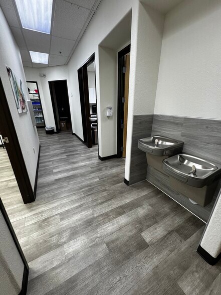 More Photos Of 840 E McKellips Rd, Mesa Medical For Sale