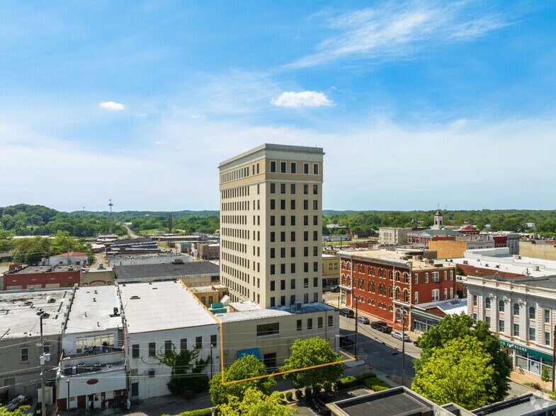 More Photos Of 931 Noble St, Anniston Office For Sale