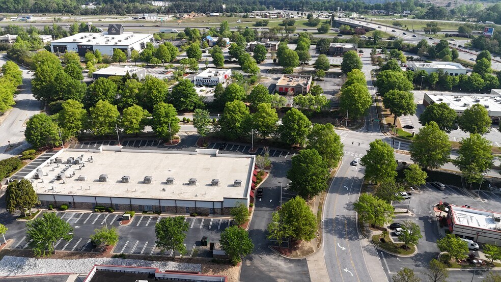 More Photos Of 7105 Stonecrest Pky, Lithonia Unknown For Lease