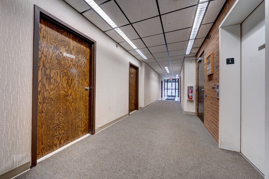 More Photos Of 55 Whiting St, Plainville Medical For Sale