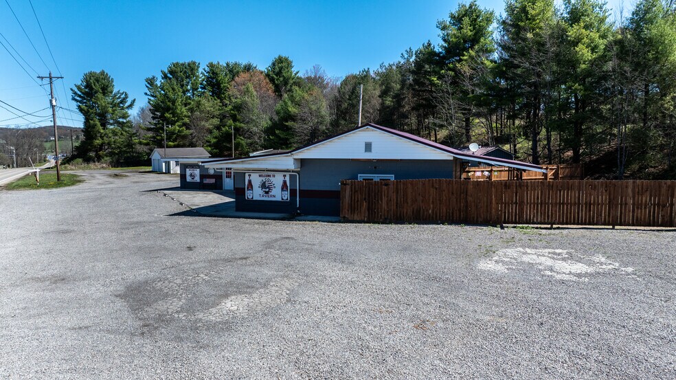 More Photos Of 2862 Route 38, Emlenton Bar For Sale