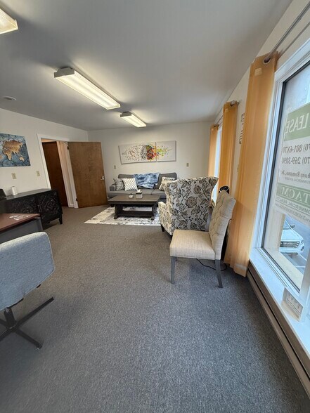 More Photos Of 78 S Courtland St, East Stroudsburg Office For Lease