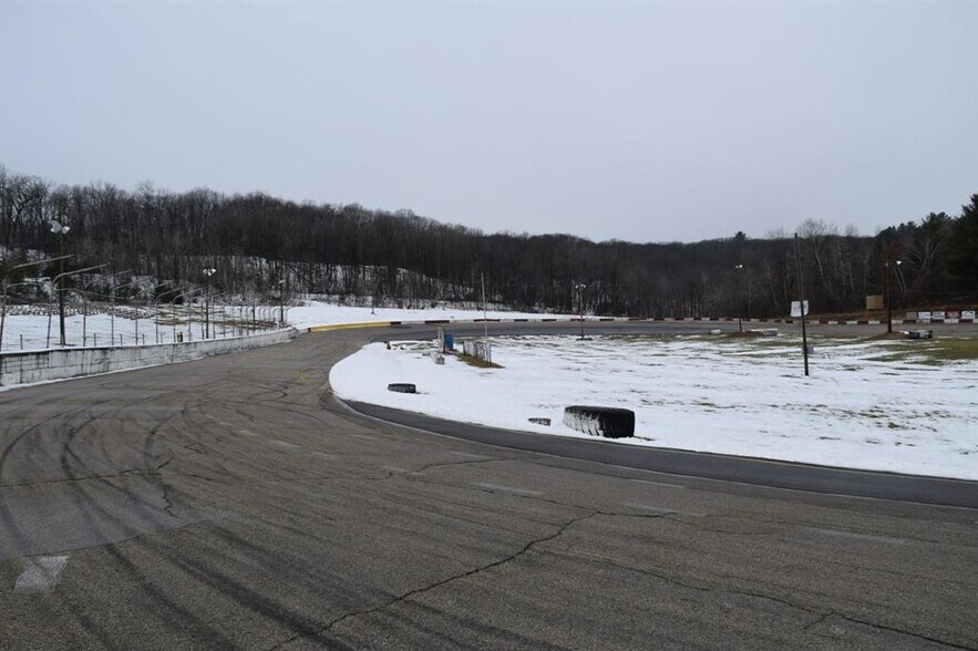 More Photos Of 11215 Flagstaff Rd, Tomah Racetrack For Sale