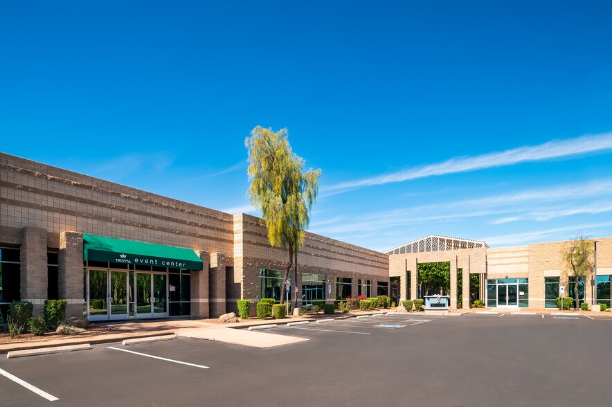 More Photos Of 15880 N Greenway-Hayden Loop, Scottsdale Unknown For Lease