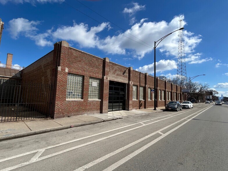 More Photos Of 3449-3469 N Elston Ave, Chicago Warehouse For Lease