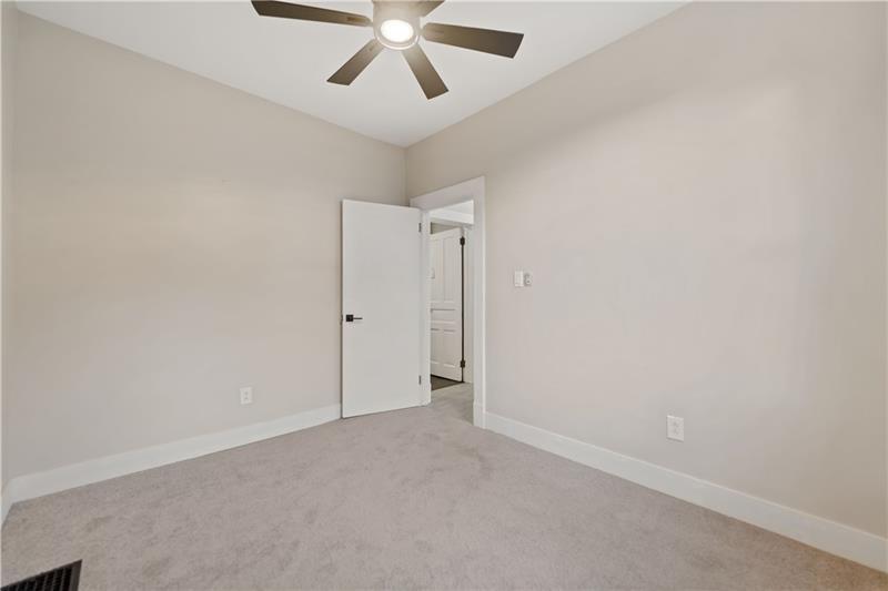 More Photos Of 726 Market St, Beaver Apartments For Sale