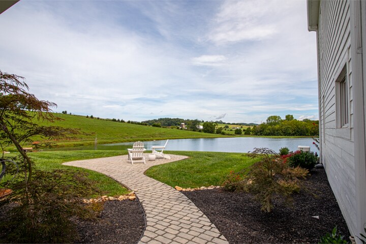 More Photos Of 1917 Valley Home Rd, Dandridge Specialty For Sale