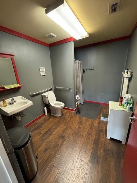 More Photos Of 540 S Highway 27, Clermont Flex For Lease