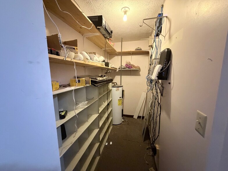 More Photos Of 4803 W 71st St, Indianapolis Medical For Sale