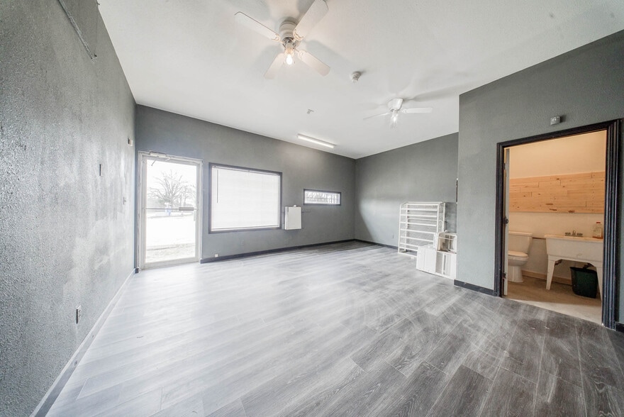 More Photos Of 17475 S US Highway 63, Rolla General Retail For Sale