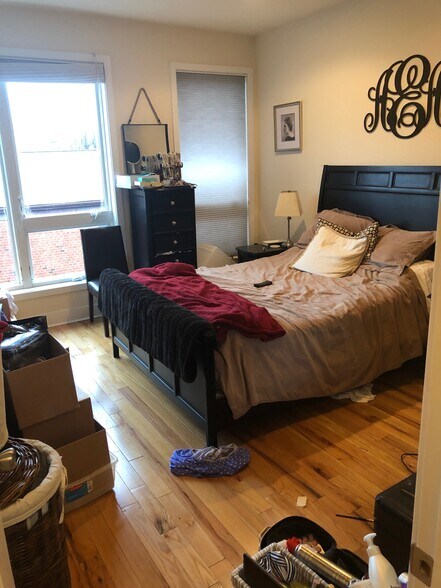 More Photos Of 1110 South St, Philadelphia Storefront Retail Residential For Sale