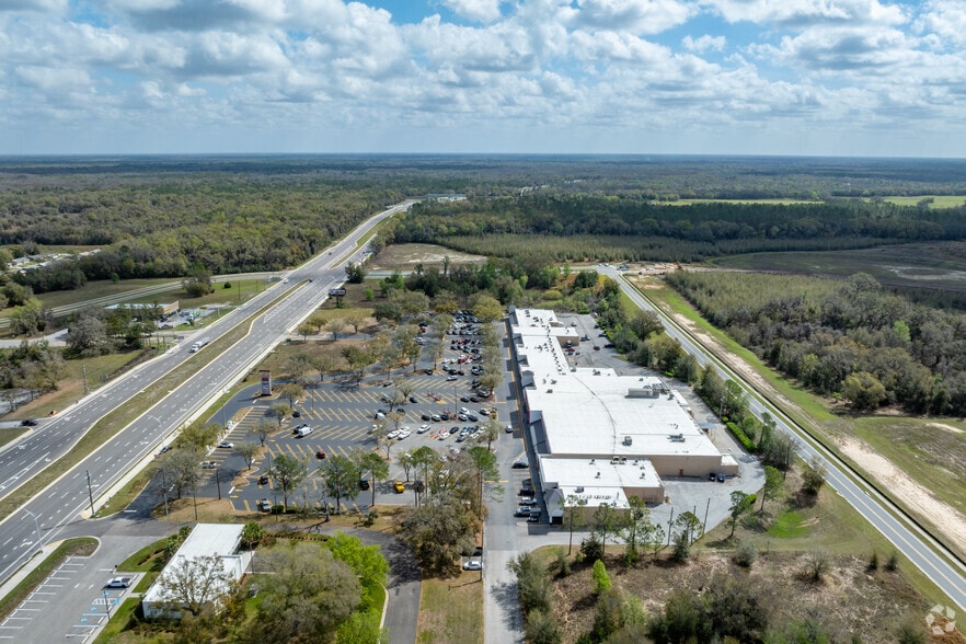 More Photos Of 31070 Cortez Blvd, Brooksville Unknown For Lease