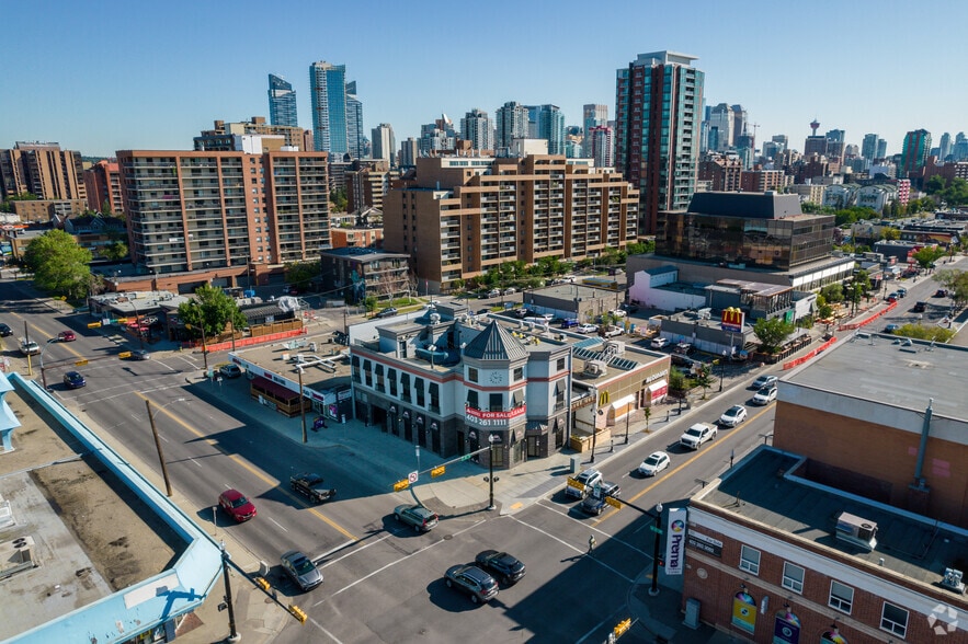 More Photos Of 1428 17th Ave SW, Calgary Restaurant For Lease