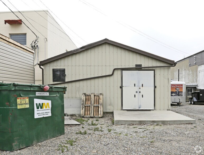 More Photos Of 2010 20th St, Didsbury Storefront For Sale