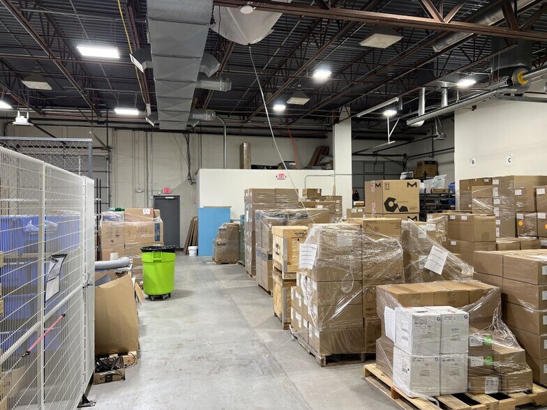 More Photos Of 34 E Industrial Rd, Branford Light Manufacturing For Lease