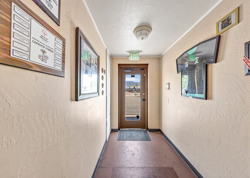 More Photos Of 389 Roberts Ct, Grand Junction Service For Sale