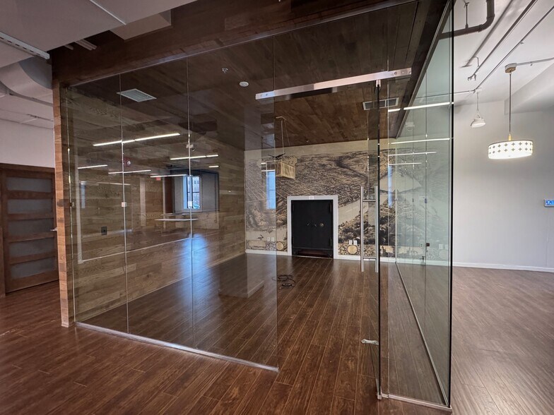More Photos Of 934 Central St, Kansas City Office For Lease