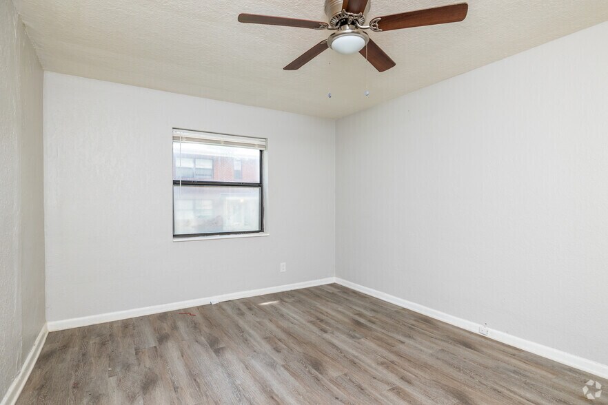 More Photos Of 8208 Troost Ave, Kansas City Apartments For Sale