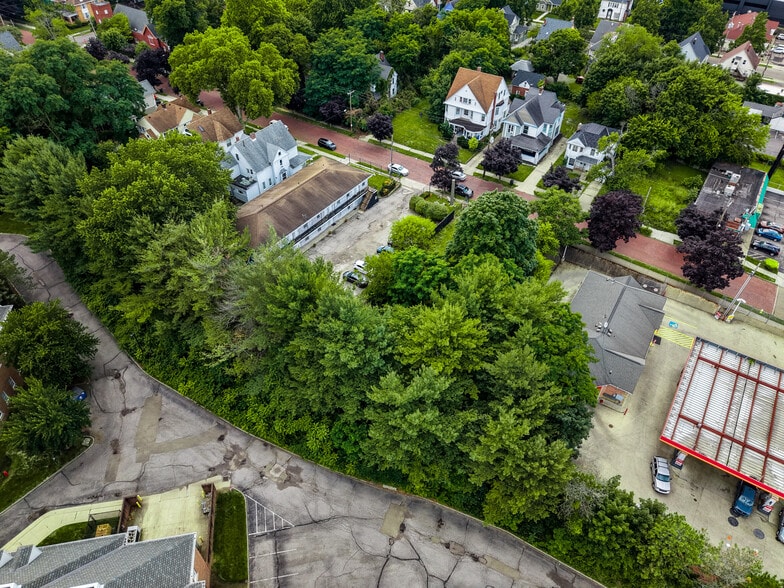 More Photos Of 25 Oakdale Ave, Akron Apartments For Sale