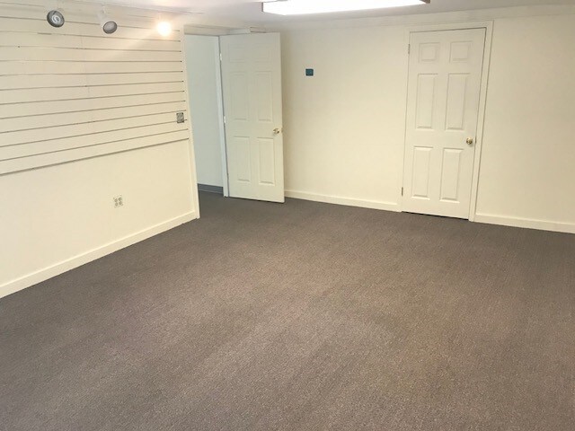 More Photos Of 8557 Oswego Rd, Baldwinsville Office For Lease