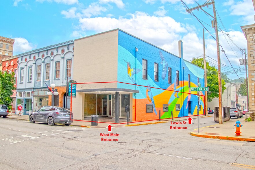 More Photos Of 220 W Main St, Frankfort General Retail For Lease