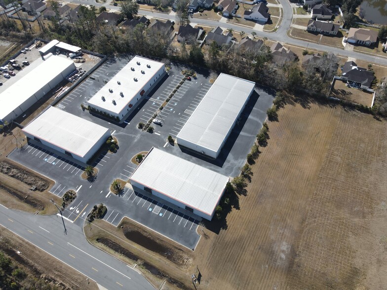 More Photos Of 200 Commerce Center Dr, Brunswick Warehouse For Sale