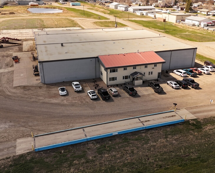 Primary Photo Of 111 1 Av S, Vauxhall Food Processing For Sale