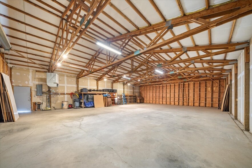 More Photos Of 12825 W 17th Ave, Airway Heights Warehouse For Sale