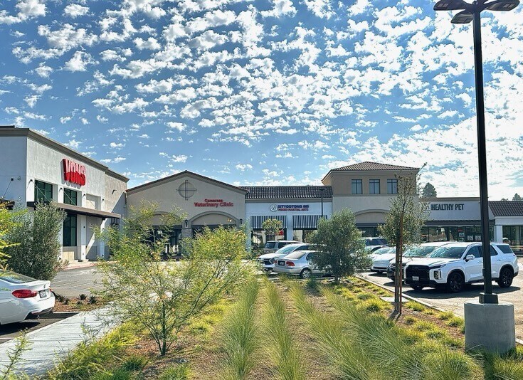 More Photos Of 700-960 Arneill Rd, Camarillo Unknown For Lease