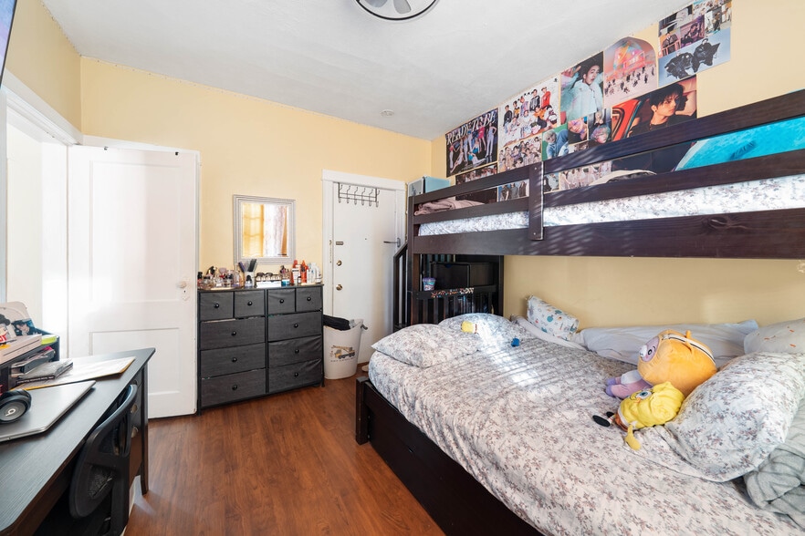 More Photos Of 530 57th St, West New York Storefront Retail Residential For Sale