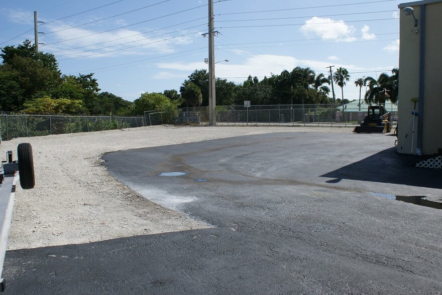 More Photos Of 2511 NW 6th St, Fort Lauderdale Warehouse For Sale