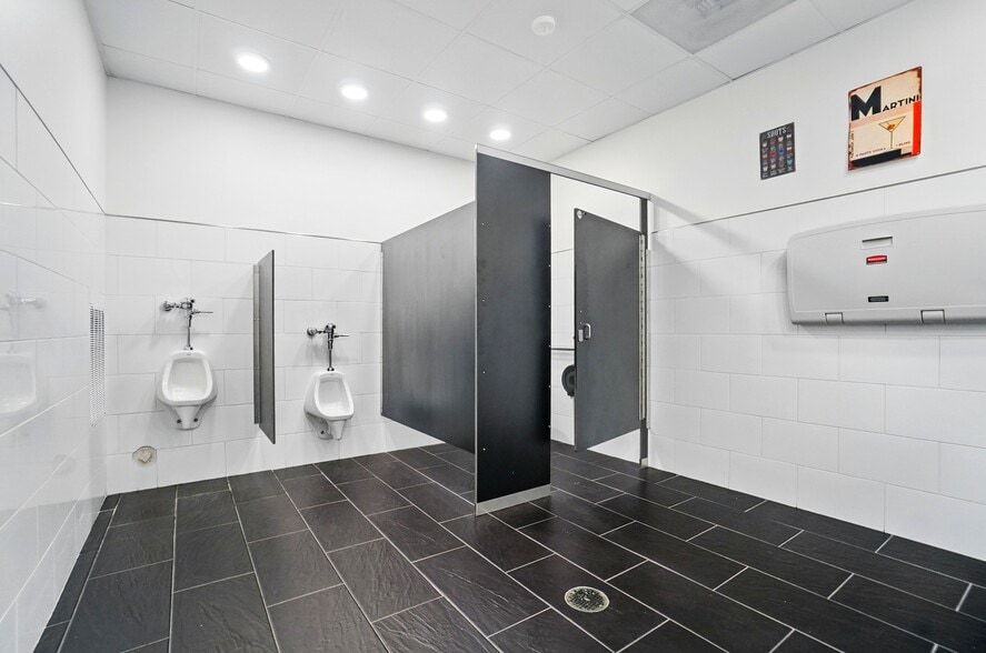 More Photos Of 109 N Hayne St, Monroe Apartments For Sale