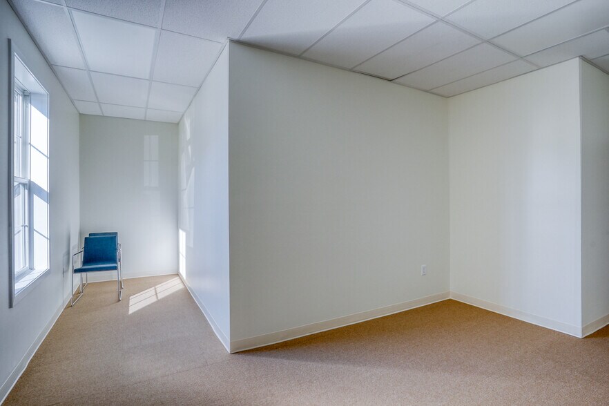 More Photos Of 4 E Laurel St, Georgetown Office For Lease