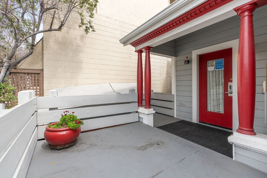 More Photos Of 2424-2428 Dwight Way, Berkeley Medical For Lease