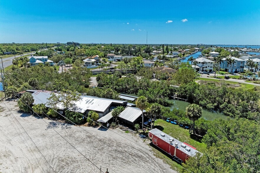 More Photos Of 5611 US 19, Palmetto Restaurant For Sale