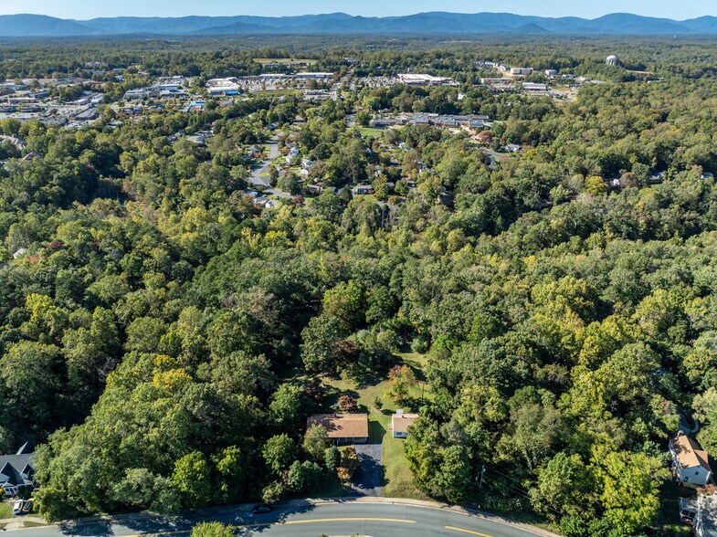 More Photos Of 1704 Old Brook Rd, Charlottesville Specialty For Sale