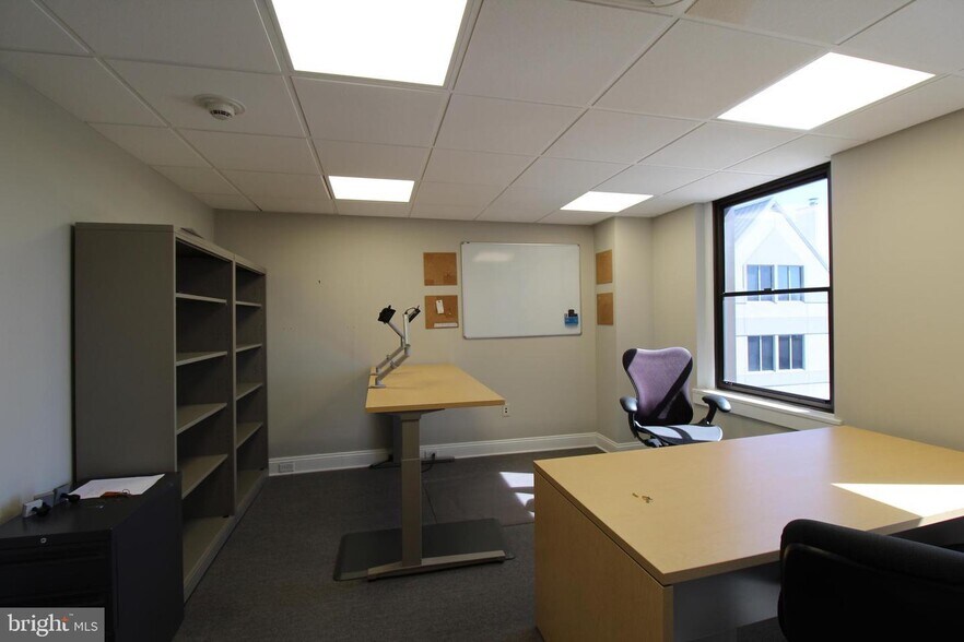 More Photos Of 100 E Main St, Salisbury Office For Lease