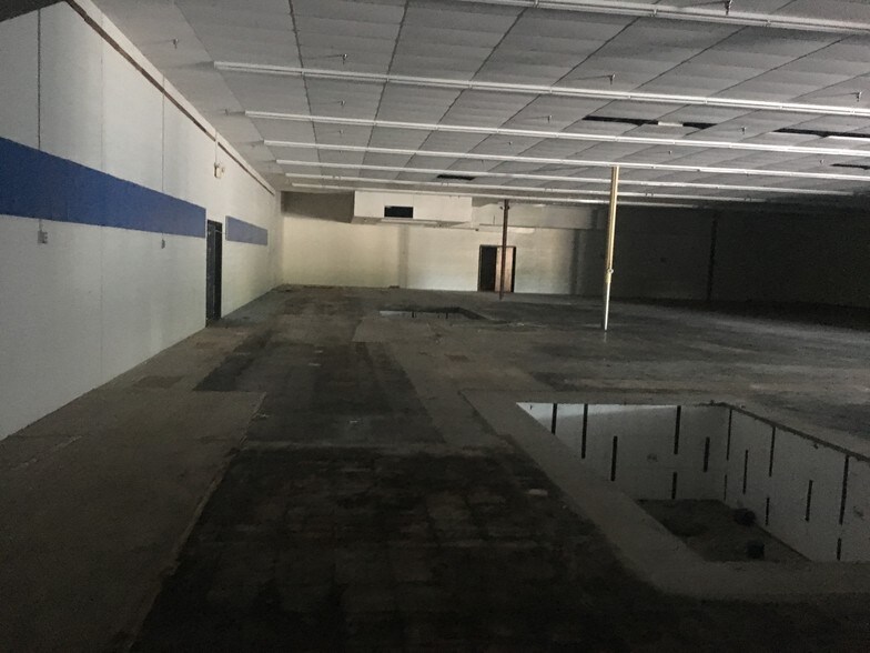 More Photos Of 1227 Cherokee Rd, Alexander City Freestanding For Lease