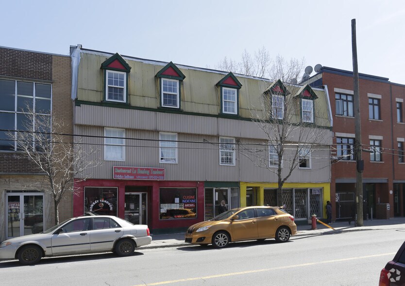 More Photos Of 2520 Rue du Centre, Montréal Storefront Retail Residential For Lease