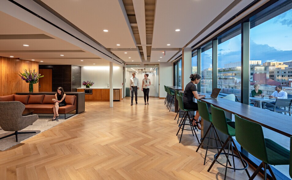 More Photos Of 1101 16th St NW, Washington Office For Sale