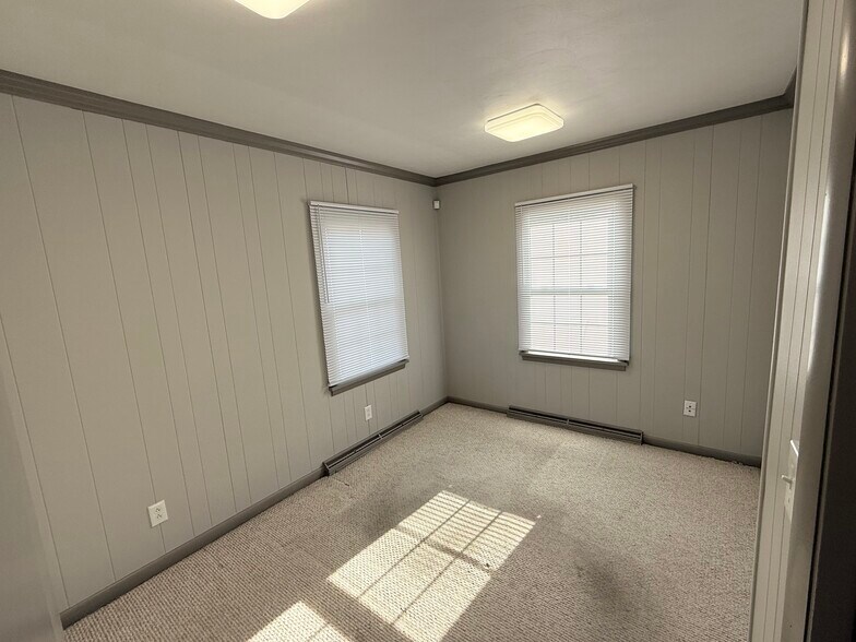 More Photos Of 2894 Center Rd, Poland Medical For Sale