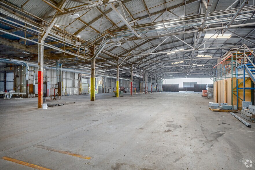 More Photos Of 1980 Kusel Rd, Oroville Manufacturing For Lease